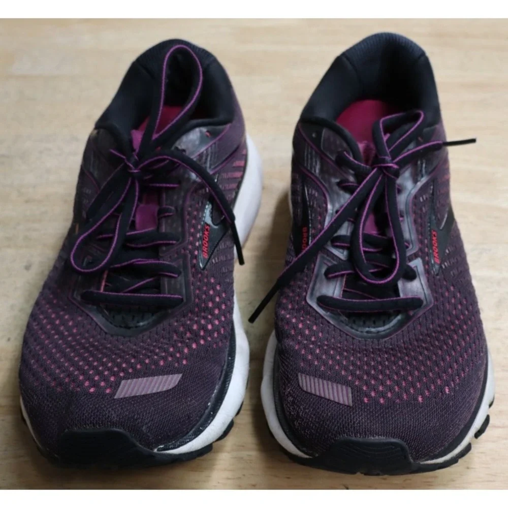 Brooks Ghost 12 Cushion Neutral Black Pink Womens Size 9 B Medium